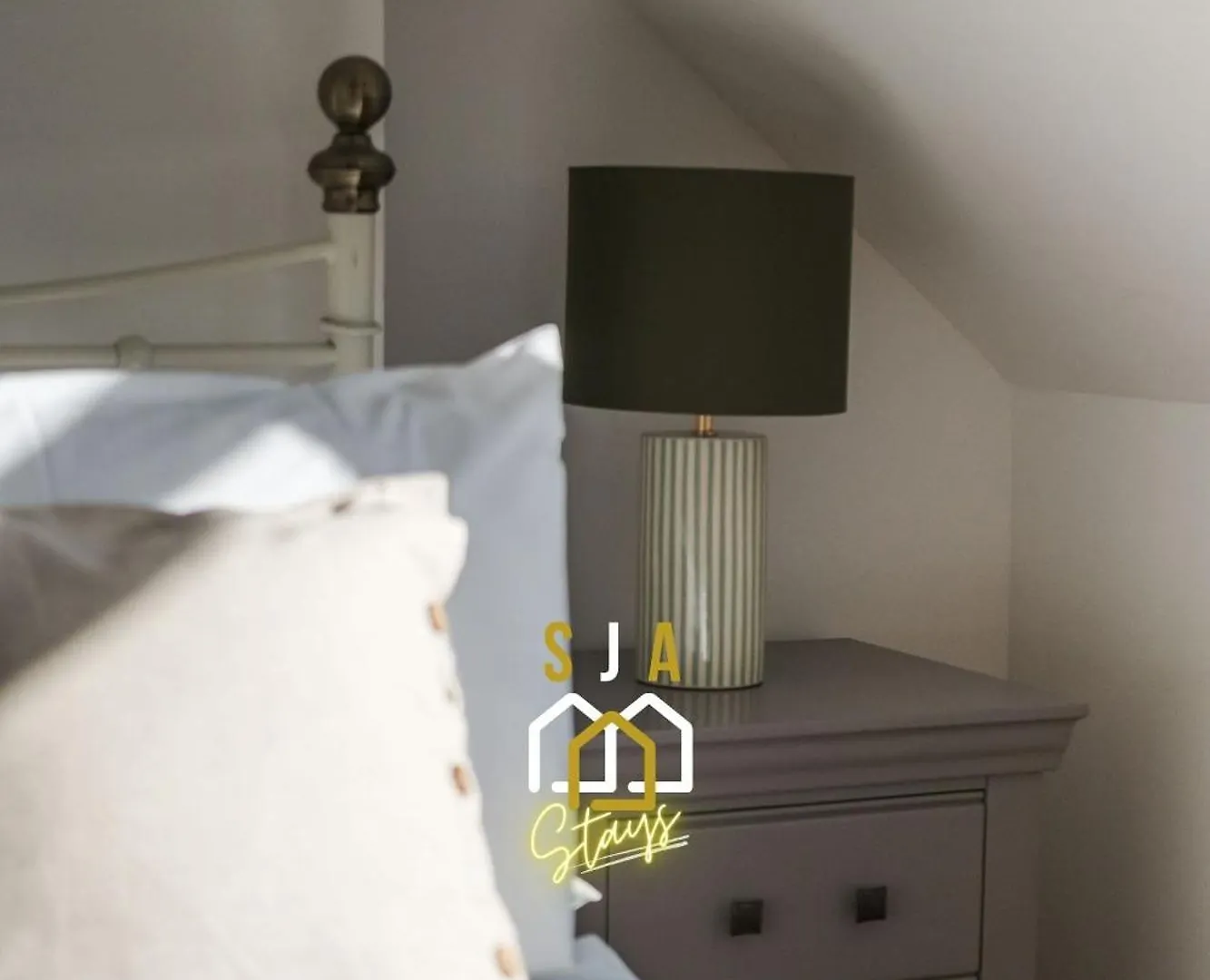 Albyn Retreat - Sja Stays - 1 Bed Apartment Абердин 0*,  Великобритания